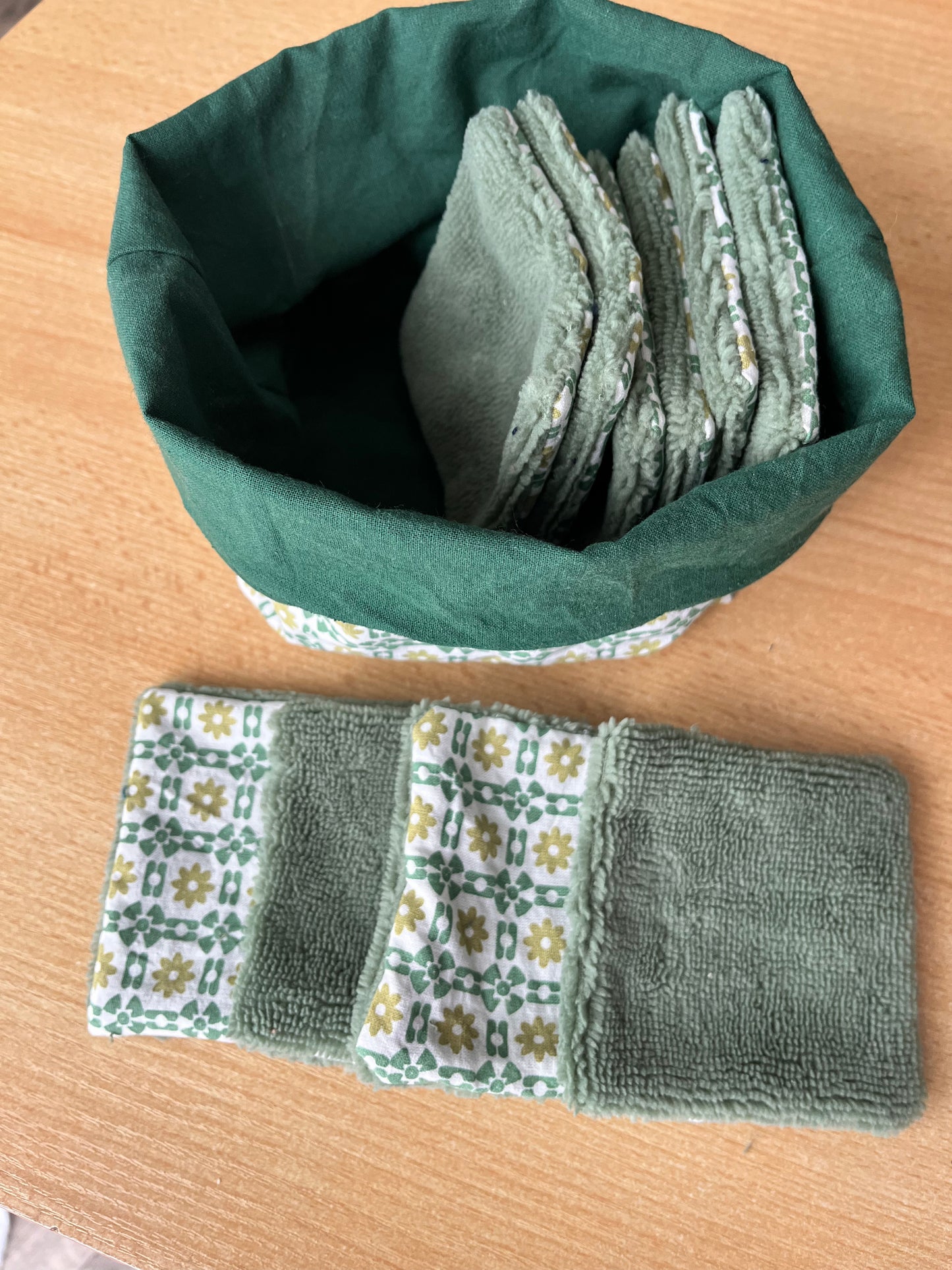 Panière + lot de 10 cotons réutilisables